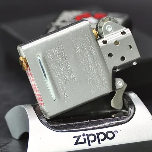 ZIPPO 2013 - HÀNG HIẾM BẢN ĐẶC BIỆT _ CHỦ ĐỀ KỶ NIỆM 65 NĂM ZIPPO CANADA
