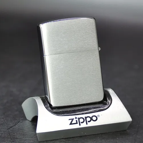 ZIPPO XƯA 1995 - HÀNG XƯA THẬP NIÊN 90s _ CHỦ ĐỀ PINEWOOD STUDIOS