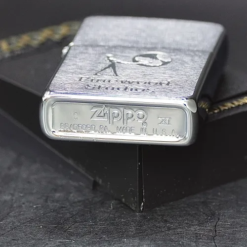 ZIPPO XƯA 1995 - HÀNG XƯA THẬP NIÊN 90s _ CHỦ ĐỀ PINEWOOD STUDIOS
