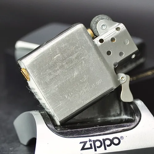 ZIPPO XƯA 1995 - HÀNG XƯA THẬP NIÊN 90s _ CHỦ ĐỀ PINEWOOD STUDIOS