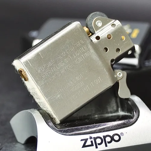 ZIPPO XƯA 2000 - HÀNG XƯA 2000s _ CHỦ ĐỀ ĐỘI XÂY DỰNG HẢI QUÂN HOA KỲ