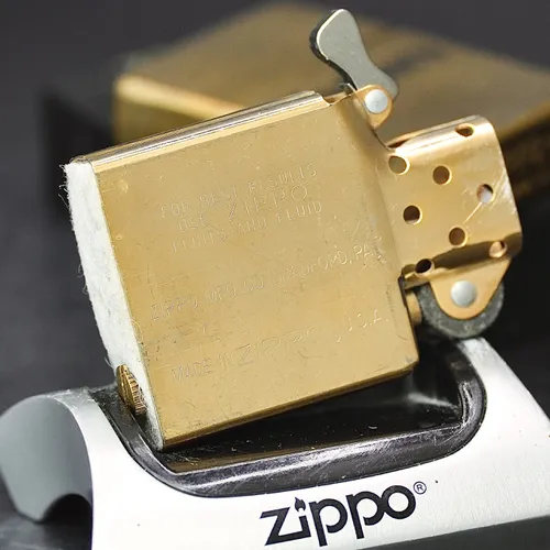ZIPPO XƯA CHU NIÊN 32-92 - HÀNG XƯA THẬP NIÊN 90s _ CHỦ ĐỀ MARLBORO