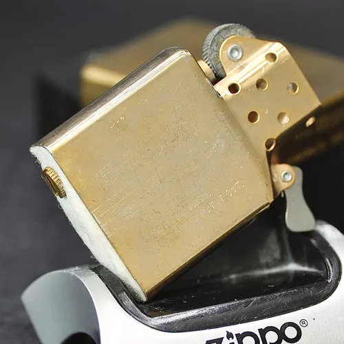 ZIPPO XƯA CHU NIÊN 32-92 - HÀNG XƯA THẬP NIÊN 90s _ CHỦ ĐỀ MARLBORO