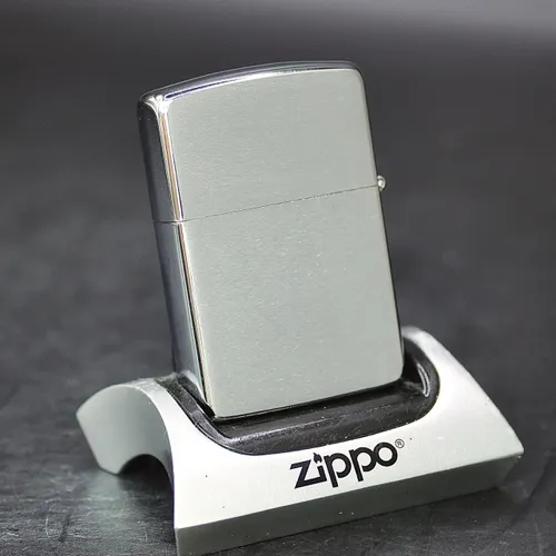 ZIPPO XƯA 1989 - HÀNG XƯA THẬP NIÊN 80s _ CHỦ ĐỀ HẢI QUÂN HOÀNG GIA