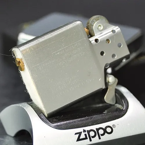 ZIPPO XƯA 1989 - HÀNG XƯA THẬP NIÊN 80s _ CHỦ ĐỀ HẢI QUÂN HOÀNG GIA