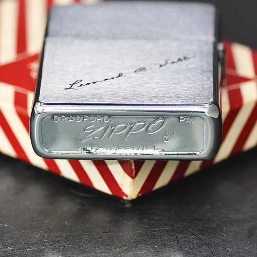 ZIPPO XƯA 1961 - HÀNG XƯA THẬP NIÊN 60s _ CHỦ ĐỀ CẢNH SÁT BIỂN HOA KỲ