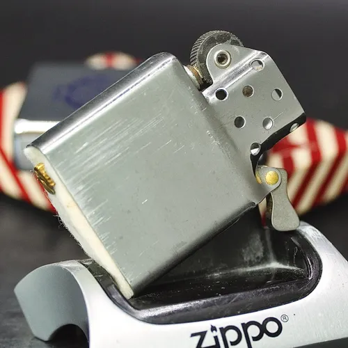ZIPPO XƯA 1961 - HÀNG XƯA THẬP NIÊN 60s _ CHỦ ĐỀ CẢNH SÁT BIỂN HOA KỲ