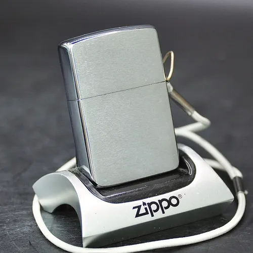ZIPPO DÂY ĐEO XƯA  1987 - HÀNG XƯA THẬP NIÊN 80s _ CHỦ ĐỀ TRƠN BẢN