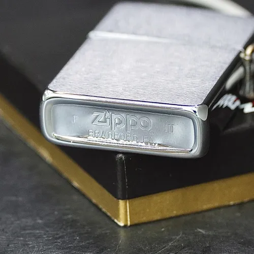 ZIPPO DÂY ĐEO XƯA  1987 - HÀNG XƯA THẬP NIÊN 80s _ CHỦ ĐỀ TRƠN BẢN