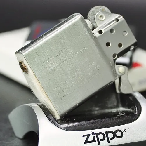 ZIPPO XƯA 1981 - HÀNG XƯA THẬP NIÊN 80s _ CHỦ ĐỀ TÀU CHIẾN BELKNAP CG 26