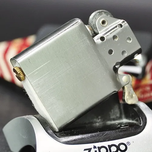 ZIPPO XƯA 1961 - HÀNG XƯA THẬP NIÊN 60s _ CHỦ ĐỀ TRƠN BẢN