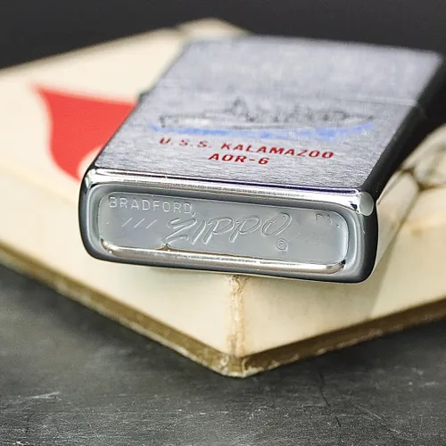 ZIPPO XƯA 1976 - HÀNG XƯA THẬP NIÊN 70s _ CHỦ ĐỀ TÀU CHIẾN KALAMAZOO AOR-6
