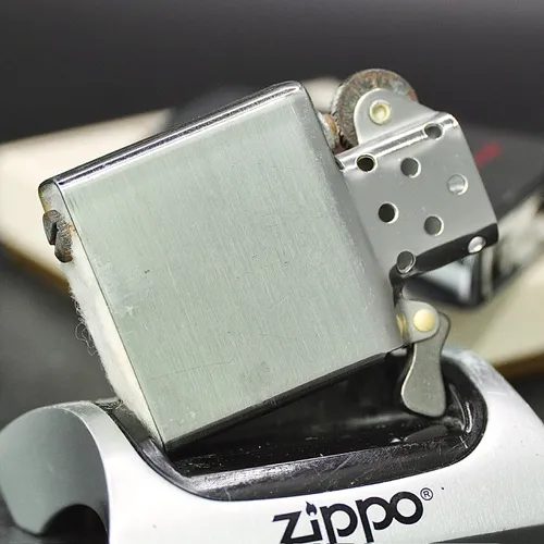 ZIPPO XƯA 1975 - HÀNG XƯA THẬP NIÊN 70s _ CHỦ ĐỀ TÀU CHIẾN CHEWAUCAN AOG-50