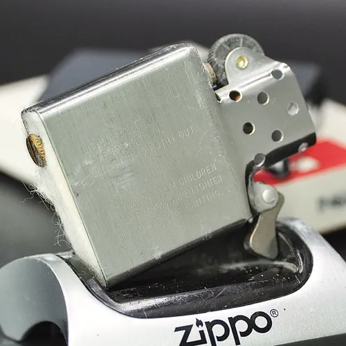 ZIPPO XƯA 1979 - HÀNG XƯA THẬP NIÊN 70s _ CHỦ ĐỀ TÀU CHIẾN SANTA BARBARA