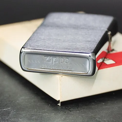 ZIPPO XƯA 1982 - HÀNG XƯA THẬP NIÊN 80s _ CHỦ ĐỀ TÀU NGẦM HAMMERHEAD SSN 663