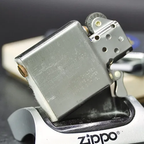 ZIPPO XƯA 1979 - HÀNG XƯA THẬP NIÊN 70s _ CHỦ ĐỀ TÀU CHIẾN BOWEN FF-1079