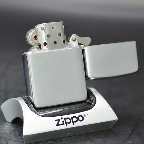 ZIPPO XƯA 51-52 FULL THÉP - HÀNG XƯA THẬP NIÊN 50s _ CHỦ ĐỀ SHIELD