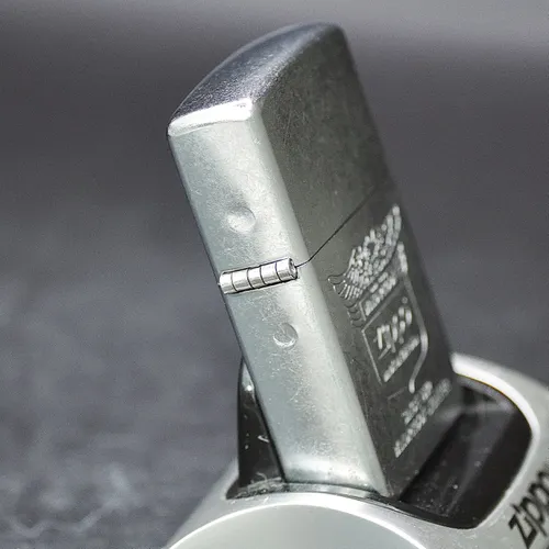 ZIPPO XƯA 2000 - HÀNG XƯA 2000s _ CHỦ ĐỀ WIND PROOF