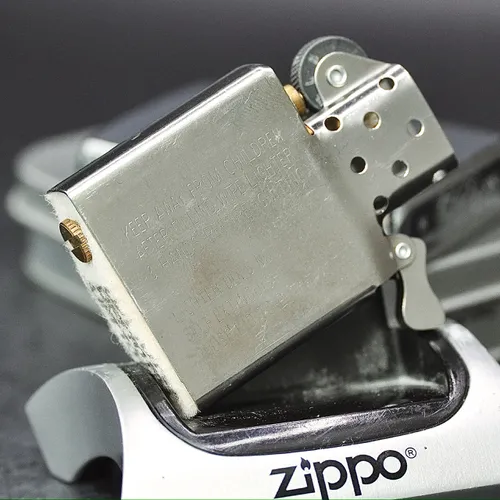 ZIPPO XƯA 1999 - HÀNG XƯA THẬP NIÊN 90s _ CHỦ ĐỀ BIỂN BÁO KANGAROOS