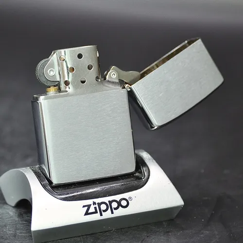 ZIPPO XƯA 1998 - HÀNG XƯA THẬP NIÊN 90s _ CHỦ ĐỀ BIỂN BÁO CÁ MẬP