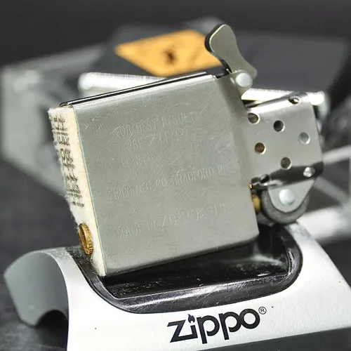 ZIPPO XƯA 1998 - HÀNG XƯA THẬP NIÊN 90s _ CHỦ ĐỀ BIỂN BÁO CÁ MẬP