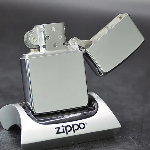 ZIPPO XƯA 1992 - HÀNG XƯA THẬP NIÊN 90s _ CHỦ ĐỀ TÀU CHIẾN H.M.C.S MONTREAL