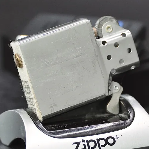 ZIPPO XƯA 1992 - HÀNG XƯA THẬP NIÊN 90s _ CHỦ ĐỀ TÀU CHIẾN H.M.C.S MONTREAL