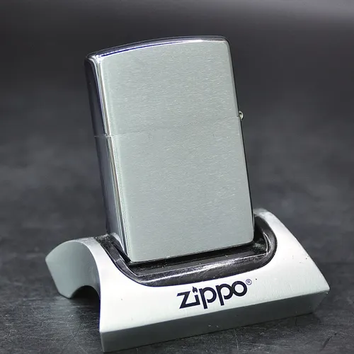 ZIPPO XƯA 2000 - HÀNG XƯA THẬP NIÊN 2000s _ CHỦ ĐỀ BIỂN BÁO HEAVY SURF