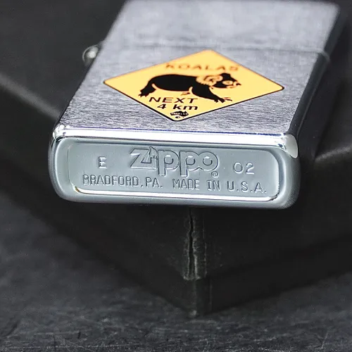 ZIPPO XƯA 2002 - HÀNG XƯA THẬP NIÊN 2000s _ CHỦ ĐỀ BIỂN BÁO KOALAS