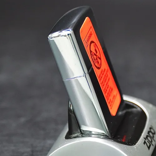 ZIPPO XƯA 1998 - HÀNG XƯA THẬP NIÊN 90s _ CHỦ ĐỀ NỮ THẦN TỰ DO VÀ CỜ MỸ