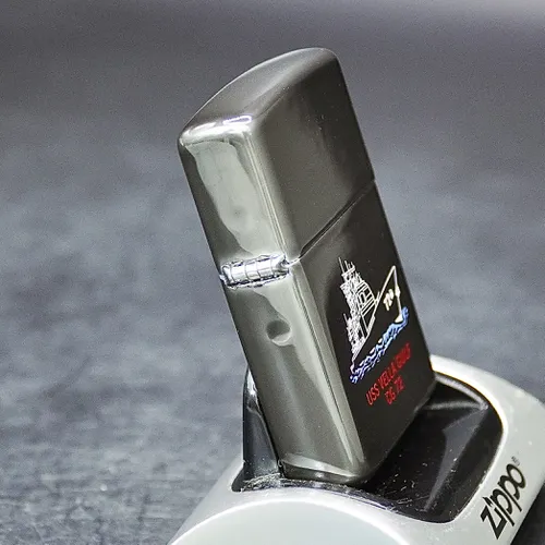 ZIPPO XƯA 1998 - HÀNG XƯA THẬP NIÊN 90s _ CHỦ ĐỀ TÀU CHIẾN VELLA GULF CG 72