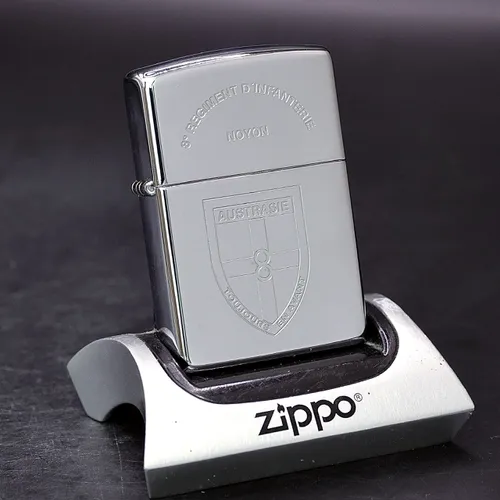 ZIPPO XƯA 1995 - HÀNG XƯA THẬP NIÊN 90s _ CHỦ ĐỀ BIỂU TƯỢNG ĐỘNG VIÊN TIẾN LÊN