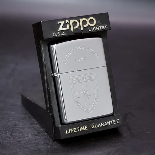 ZIPPO XƯA 1995 - HÀNG XƯA THẬP NIÊN 90s _ CHỦ ĐỀ BIỂU TƯỢNG ĐỘNG VIÊN TIẾN LÊN