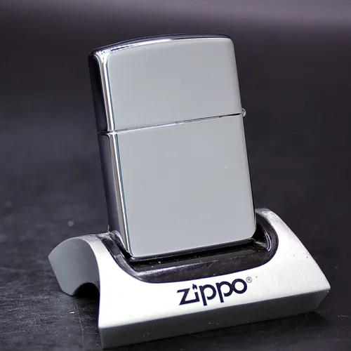 ZIPPO XƯA 1996 - HÀNG XƯA THẬP NIÊN 90s _ CHỦ ĐỀ WILD WEST BULL