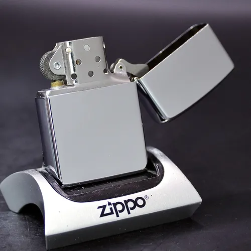 ZIPPO XƯA 1995 - HÀNG XƯA THẬP NIÊN 90s _ CHỦ ĐỀ BỘ QUỐC PHÒNG CÁC NƯỚC LATINH