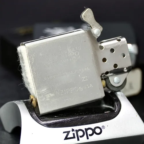 ZIPPO XƯA 1995 - HÀNG XƯA THẬP NIÊN 90s _ CHỦ ĐỀ COWBOY
