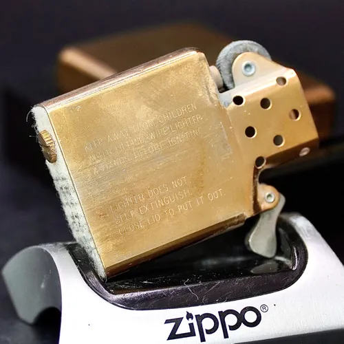 ZIPPO XƯA 1995 - HÀNG XƯA THẬP NIÊN 90s _ CHỦ ĐỀ PHI ĐOÀN CHỐNG TÀU NGẦM VS-32