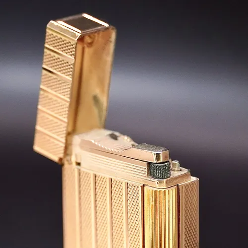 S.T. Dupont Bọc Vàng Hàng Xưa ( Vẻ đẹp vượt thời gian từ thập niên 1960s )