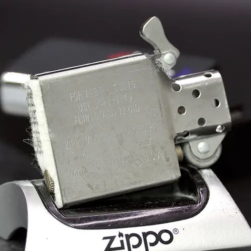 ZIPPO XƯA 1998 - HÀNG XƯA THẬP NIÊN 90s _ CHỦ ĐỀ MORGE