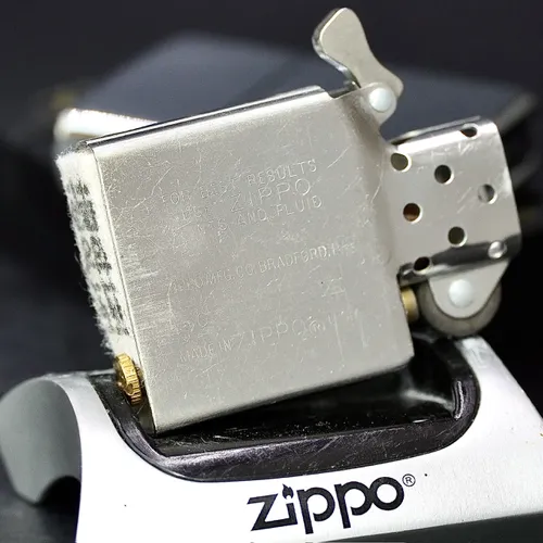 ZIPPO XƯA 1995 - HÀNG XƯA THẬP NIÊN 90s _ CHỦ ĐỀ TRUNG ĐOÀN CÔNG BINH SỐ 2 CỦA PHÁP