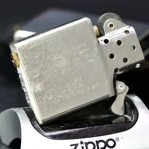ZIPPO XƯA 1995 - HÀNG XƯA THẬP NIÊN 90s _ CHỦ ĐỀ TRUNG ĐOÀN CÔNG BINH SỐ 2 CỦA PHÁP