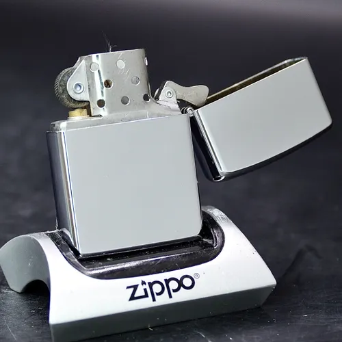 ZIPPO XƯA 1994 - HÀNG XƯA THẬP NIÊN 90s _ CHỦ ĐỀ TRUNG ĐOÀN CÔNG BINH PHÁP