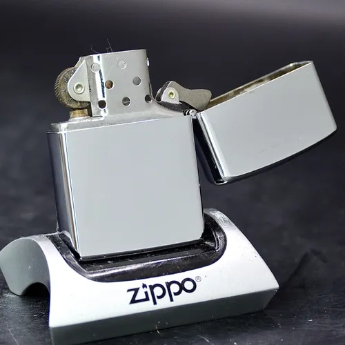 ZIPPO XƯA 1992 - HÀNG XƯA THẬP NIÊN 90s _ CHỦ ĐỀ COLORFUL ZIPPO LOGO