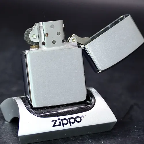 ZIPPO XƯA 1990 - HÀNG XƯA THẬP NIÊN 90s _ CHỦ ĐỀ GEORGE BLAISDELL