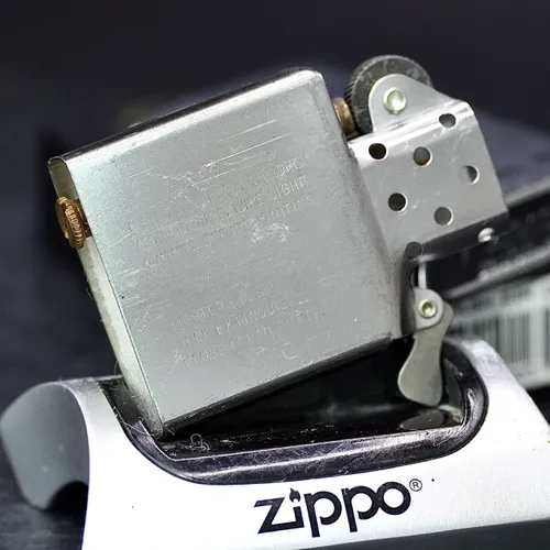 ZIPPO XƯA 1990 - HÀNG XƯA THẬP NIÊN 90s _ CHỦ ĐỀ GEORGE BLAISDELL