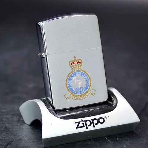 ZIPPO XƯA 1990 - HÀNG XƯA THẬP NIÊN 90s _ CHỦ ĐỀ KHÔNG QUÂN NƯỚC ANH