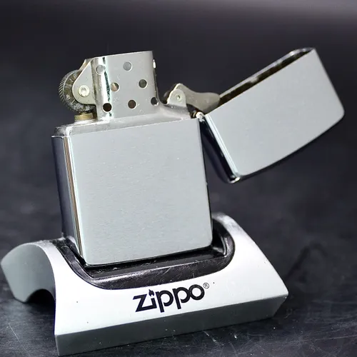 ZIPPO XƯA 1990 - HÀNG XƯA THẬP NIÊN 90s _ CHỦ ĐỀ KHÔNG QUÂN NƯỚC ANH