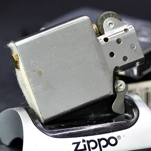 ZIPPO XƯA 1989 - HÀNG XƯA THẬP NIÊN 80s _ CHỦ ĐỀ QUÂN ĐỘI HÀ LAN