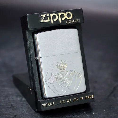 ZIPPO XƯA 1989 - HÀNG XƯA THẬP NIÊN 80s _ CHỦ ĐỀ QUÂN ĐỘI HẬU CẦN HÀ LAN