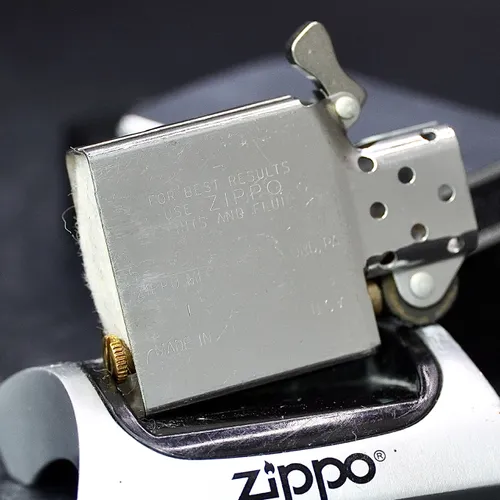 ZIPPO XƯA 1989 - HÀNG XƯA THẬP NIÊN 80s _ CHỦ ĐỀ QUÂN ĐỘI HẬU CẦN HÀ LAN
